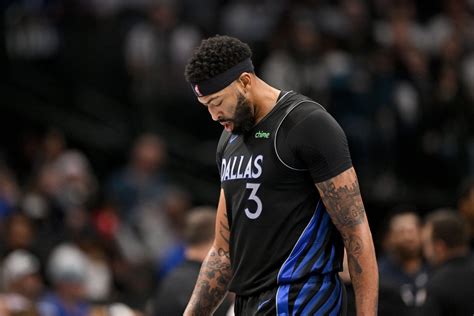 What Happened to Anthony Davis? Latest Injury Update On Mavericks Star ...