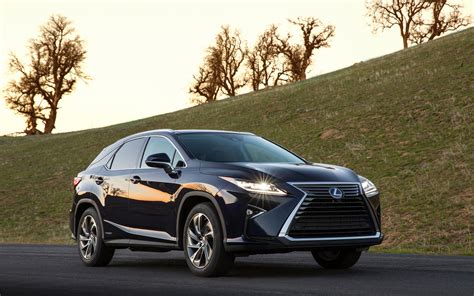 Lexus RX 2016: Le Lexus grand-père n’est plus - Guide Auto