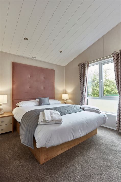 PARKDEAN RESORTS NODES POINT HOLIDAY PARK (Isle of Wight, England ...