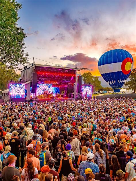 1_YahnDawn_2025_@anmariekittysnaps_010 – Brown Note Productions, Inc.