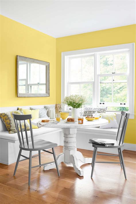 Using Kitchen Yellow Paint Colors To Brighten Your Home - Kitchen Ideas