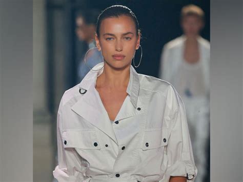 Russian-born model Irina Shayk prays for peace amid Russia-Ukraine crisis