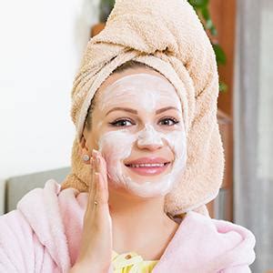 WOW Skin Science Charcoal & Hyaluronic Acid Detox Face Scrub | Deeply ...