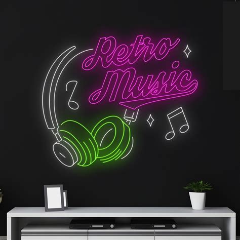 Music Store Sign 的图像结果