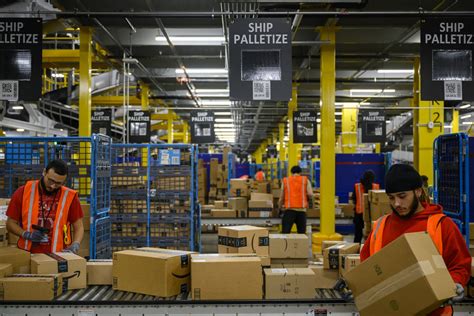 The biggest Amazon warehouse in New England is now open in Windsor, CT | Connecticut Public