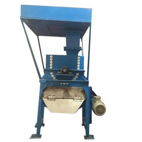 Copra Cutter - Coconut Copra Cutter Service Provider from Aluva