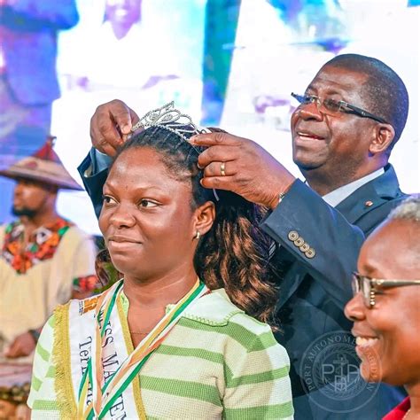 🇨🇮 🎓👑 MISS MATHÉMATIQUES 2025 – L’INTELLIGENCE AU FÉMININ COURONNÉE ! Assi Sarah Eunice, élève ...