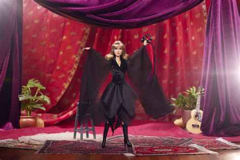 Stevie Nicks Dishes On Barbie, Taylor Swift And Retirement Plans