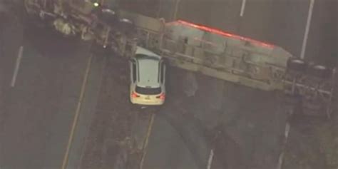 Cierran tramo del East-West Connector tras accidente