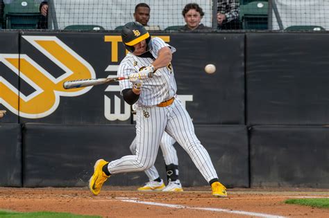 LIVE UPDATES: Long Beach State Dirtbags vs. Fullerton, NCAA Baseball ...
