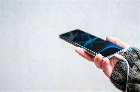 How to Remove Vertical Line On Android Phone Screen 的图像结果