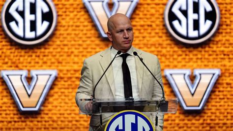 Clark Lea building something real at Vanderbilt - ESPN