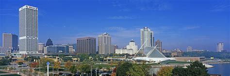 downtown-milwaukee - Wisconsin Pictures - Wisconsin - HISTORY.com