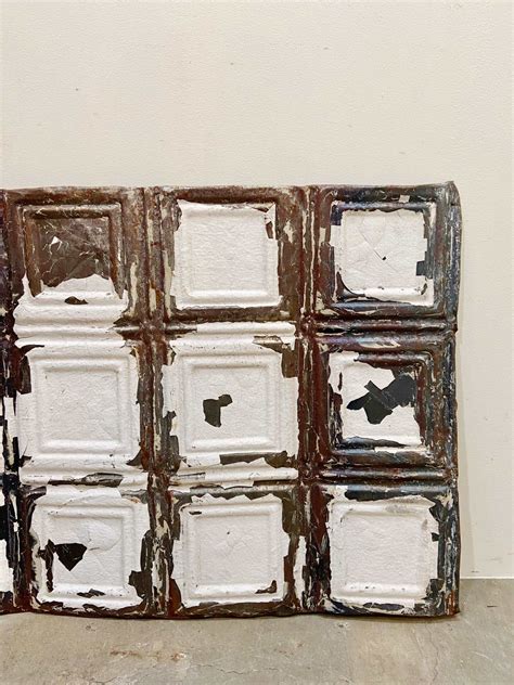 Vintage Metal Tin Ceiling Tile 【5946】 | D-FRAME