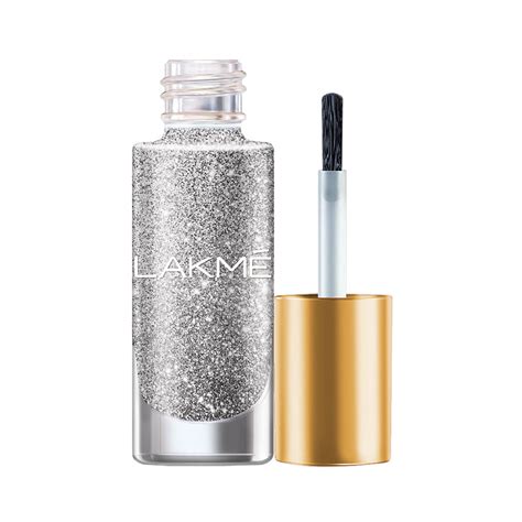 Lakmē Glitterati Collection