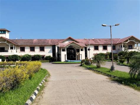 Lake Land Country Club Near Howrah | Howrah - What to Expect | Timings ...