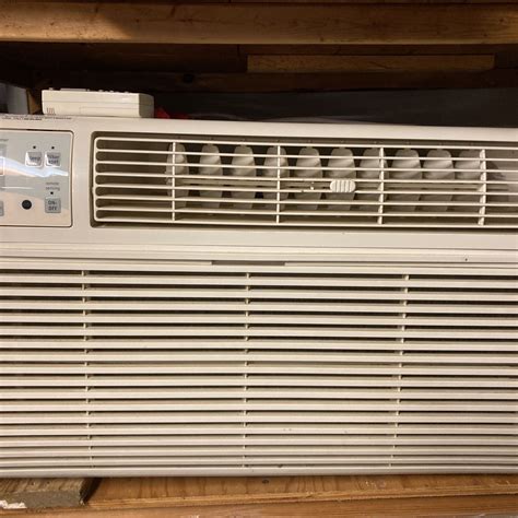 220 Volt Frigidaire 14,000 BTU Thru-Wall AC Unit for Sale in Baldwin ...