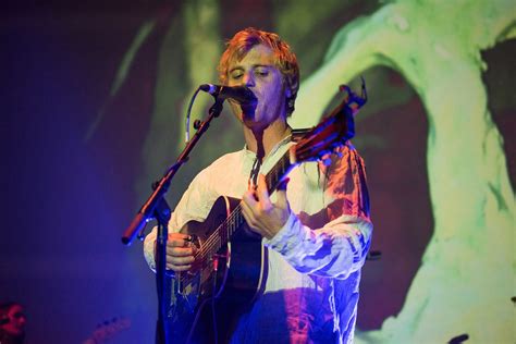 Johnny Flynn Live in London 的图像结果