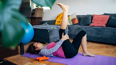 Sciatic Nerve Flossing: 5 Nerve Gliding Exercises for Pain Relief - GoodRx