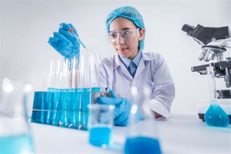 10 Highest Paying Chemistry Jobs to Consider 2026
