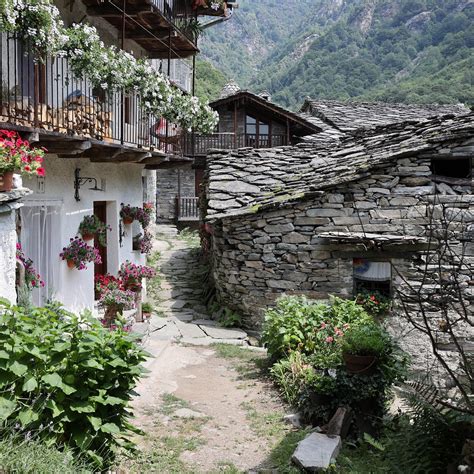 CANTOIRA, FRAZIONE VRÙ (2025) All You Need to Know BEFORE You Go (with ...