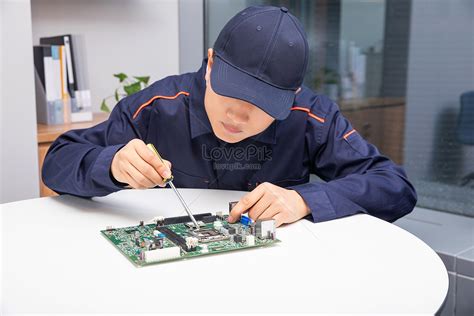 Computer Motherboard Repair 的图像结果