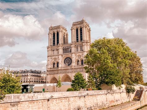 Paris Landmarks... And Why You NEED To See Them!