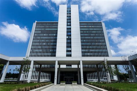 Charles Luckman Associates - LA Conservancy