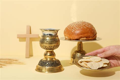 Communion 的图像结果