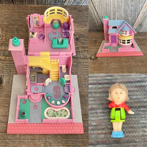 Original Polly Pocket House