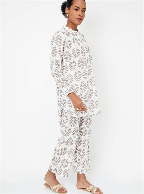 Buy Women Printed High-Low Kurta Set Online at just Rs. 999.0 ...