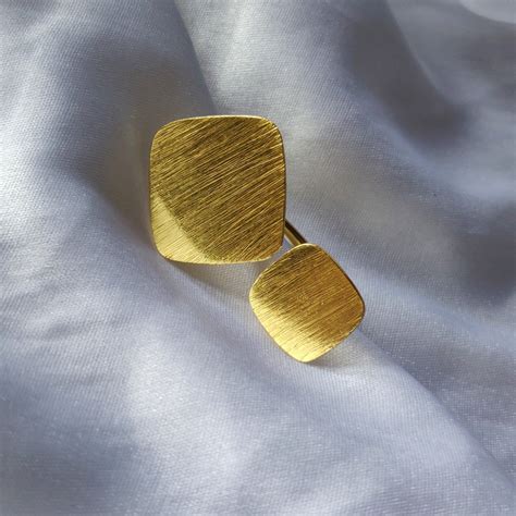 Contemporary Cube ring – TOUCHWOOD STORE