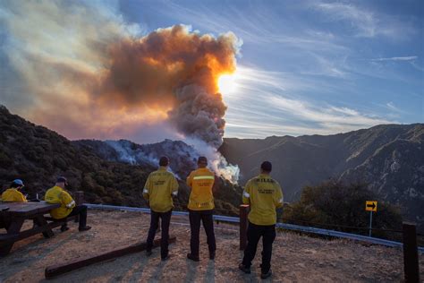 Southern California fire grows to over 3,000 acres in Malibu amid ...