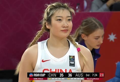 李梦：通过在WNBA的历练 我打亚洲杯比赛个人状态更好了 - 哔哩哔哩