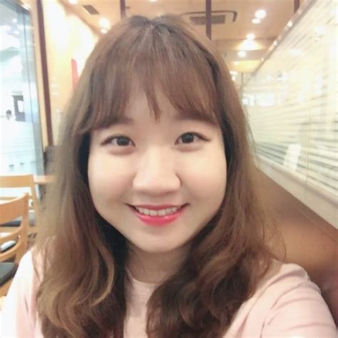 Tressia H - Korean teacher - ₹5116/h