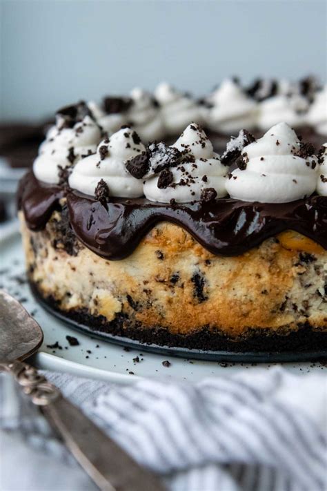 Ultra Creamy Gluten-Free Oreo Cheesecake (Easy) - Best Recipe!