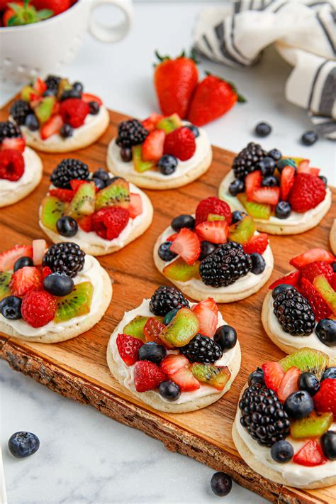 Best Mini Fruit Pizza Recipe Individual Fruit Pizza Cookies With Cream