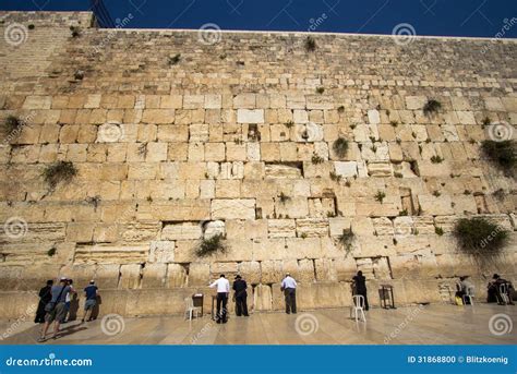 The Wailing Wall - Jerusalem Editorial Image - Image of cupola, cityscape: 31868800