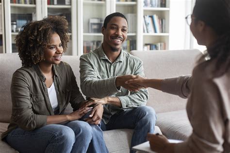 LPC vs. LCSW: Key Differences in Career Paths & Salaries