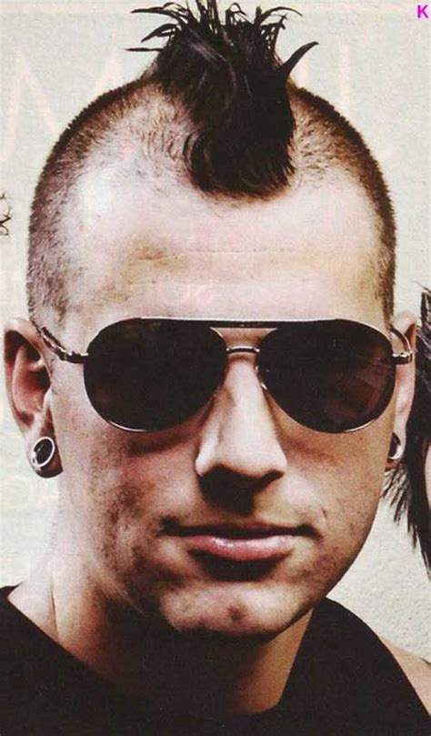 How To Get The Look - Mohawk With Shaved Head