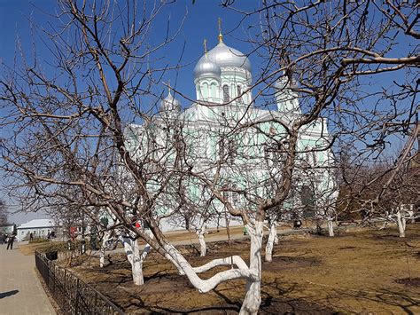 Один день в Дивеево или 150 молитв на Святой Канавке