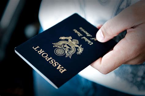护照可以坐飞机吗 国内坐飞机护照可以吗_2019拿护照能坐飞机吗