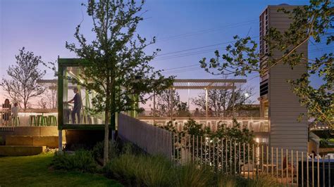 Austin's Newest Entertainment Complex De|Mixed Use Architecture