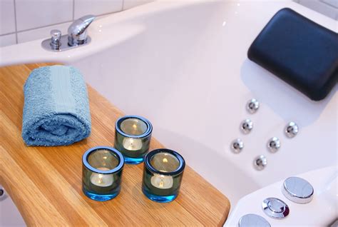 How to Clean a Jetted Tub