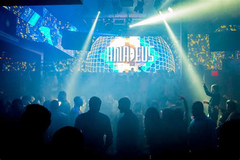 Amadeus Nightclub – Tirso Lighting