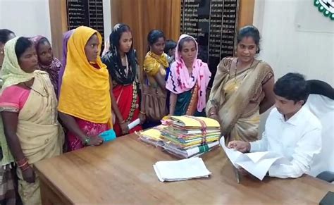 Bank Loan: साहब सुन लो गुहार! फाइनेंस कंपनी वाले कहते हैं बच्चा बेचो ...