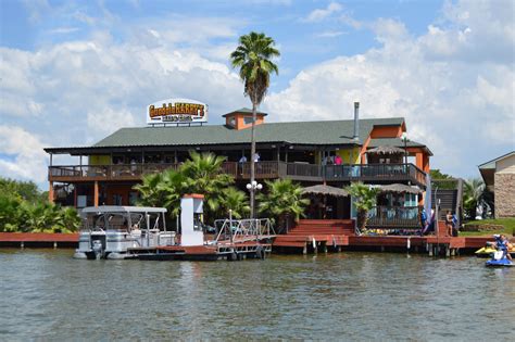 The Best of Lake Conroe Restaurants