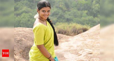 Ishwarya keen on playing urban characters | Tamil Movie News - Times of ...