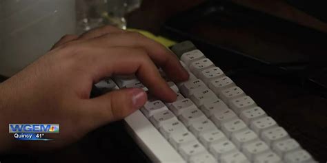 Which brain games improve memory: video or crosswords?