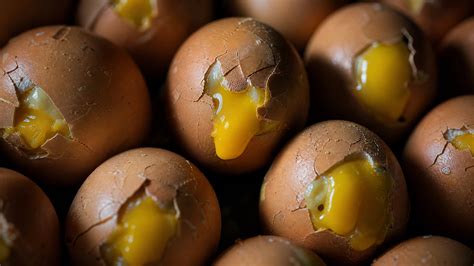 Is it safe to eat fertilized chicken eggs? Explained - DoubleWave